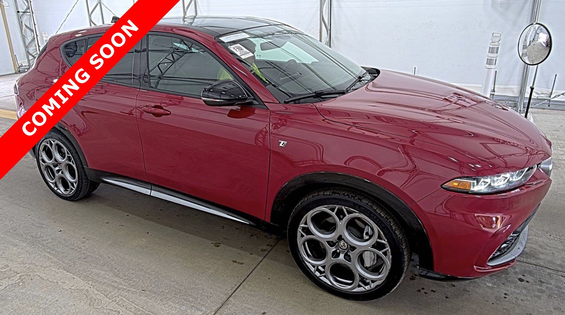 Used 2024 Alfa Romeo Tonale Ti w/ Premium Interior Package AWD/4WD image 3