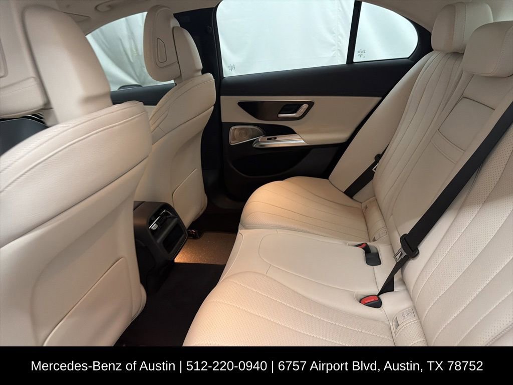 Used 2025 Mercedes-Benz E 450 4MATIC Sedan image 21