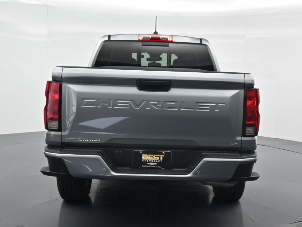 Used 2024 Chevrolet Colorado LT w/ LT Convenience Package RWD image 6