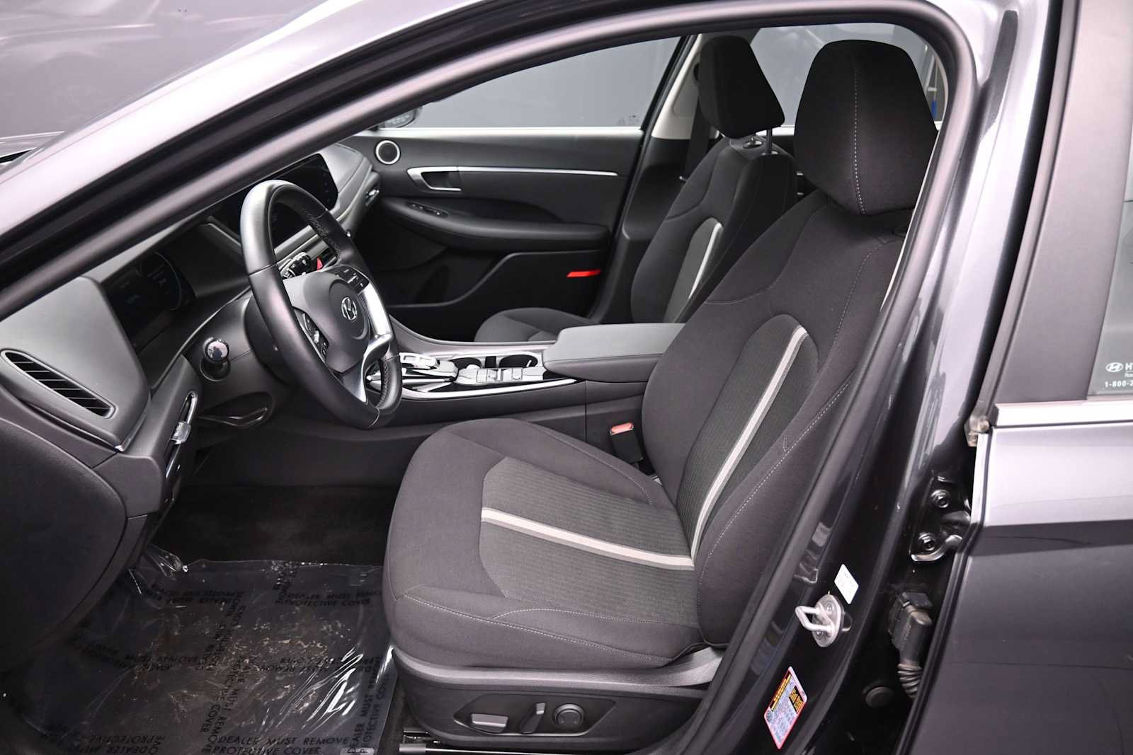 Certified 2023 Hyundai Sonata SEL w/ Convenience Package FWD image 19