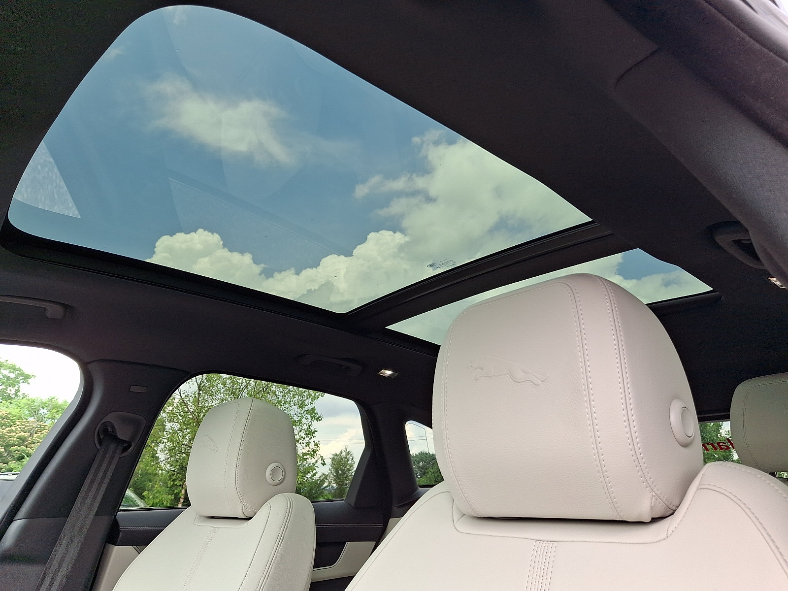 New 2026 Jaguar F-PACE R-Dynamic S AWD/4WD image 11