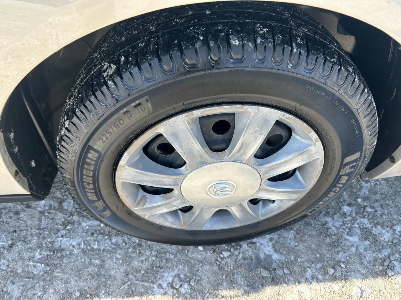 Used 2008 Buick LaCrosse CX image 12