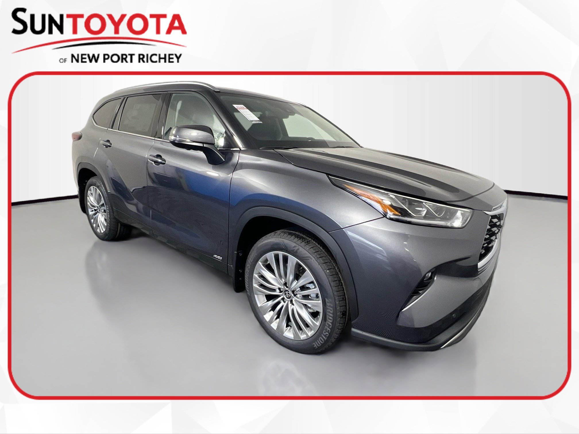 New 2025 Toyota Highlander Platinum