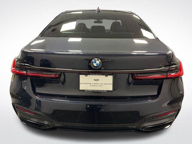 Used 2021 BMW 740i w/ M Sport Package RWD image 4