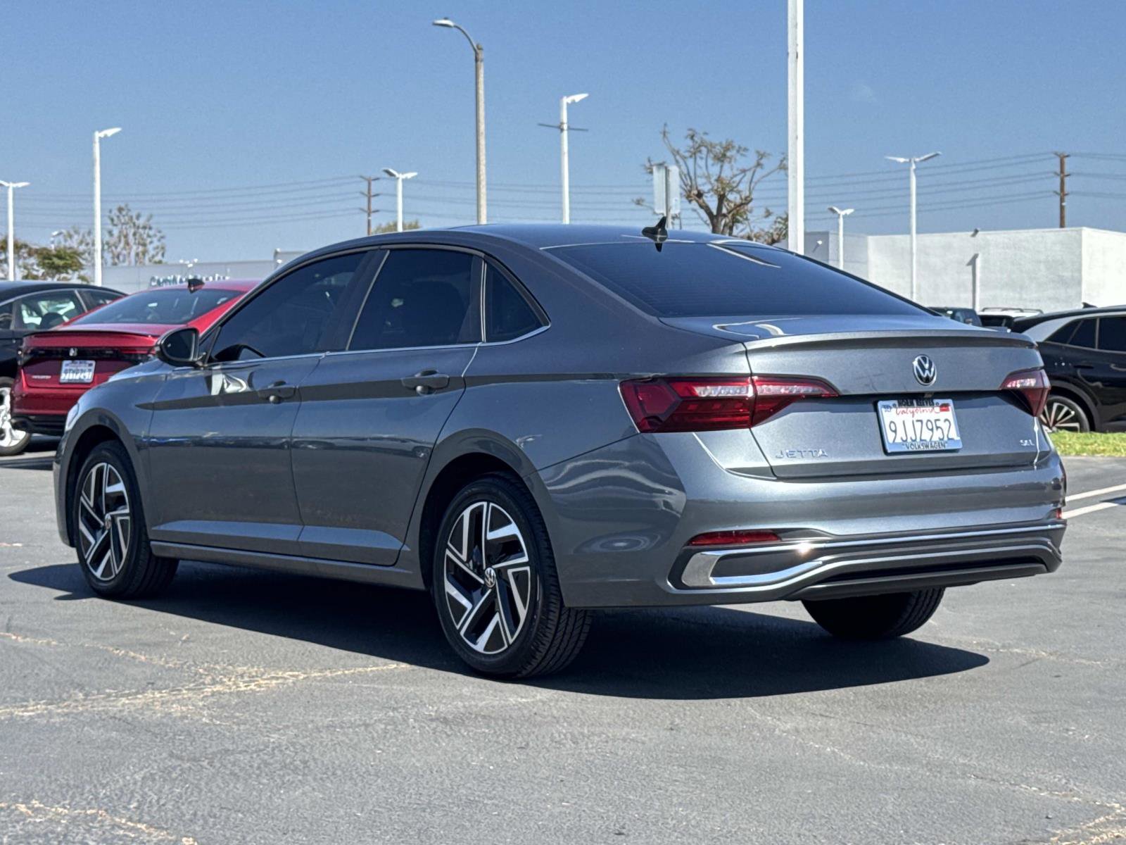 Certified 2023 Volkswagen Jetta SEL image 3