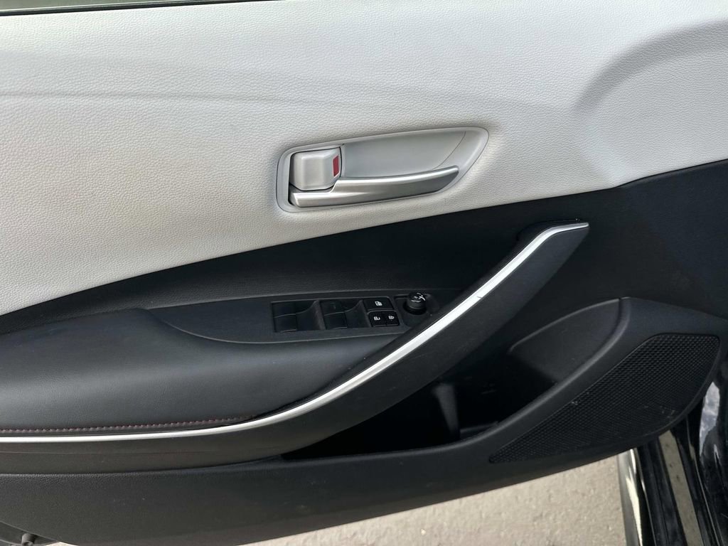 Used 2024 Toyota Corolla SE FWD image 15