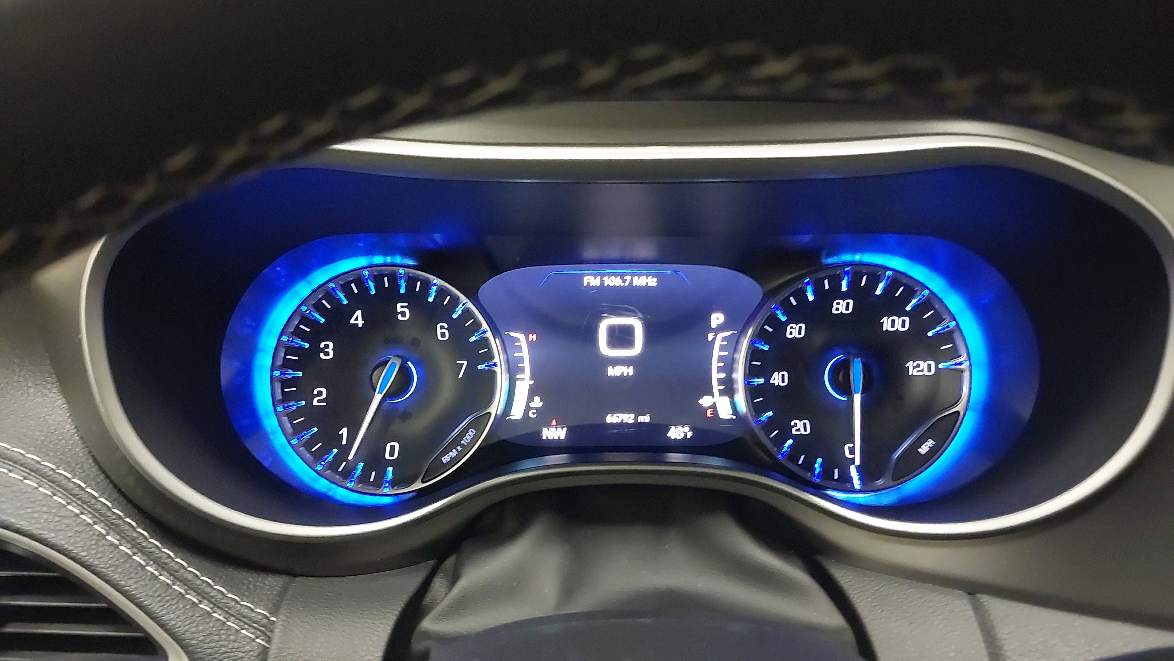 Used 2022 Chrysler Pacifica Touring-L w/ Uconnect Theater Family Group FWD image 19