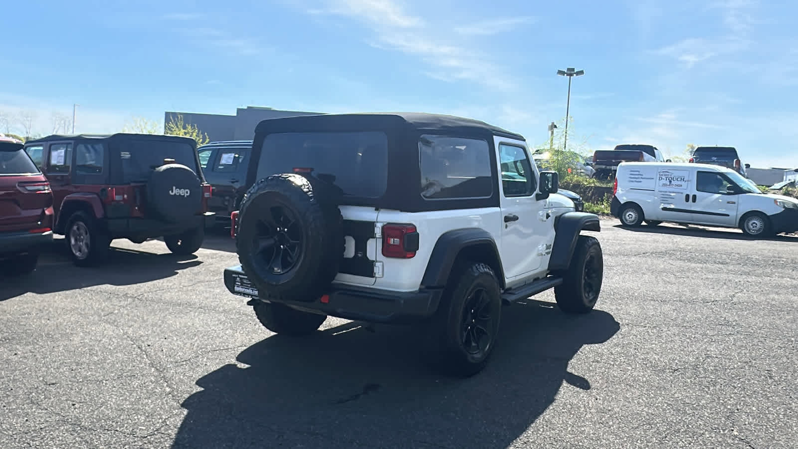 Used 2019 Jeep Wrangler Sport AWD/4WD image 4