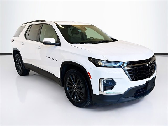 Used 2023 Chevrolet Traverse RS image 3