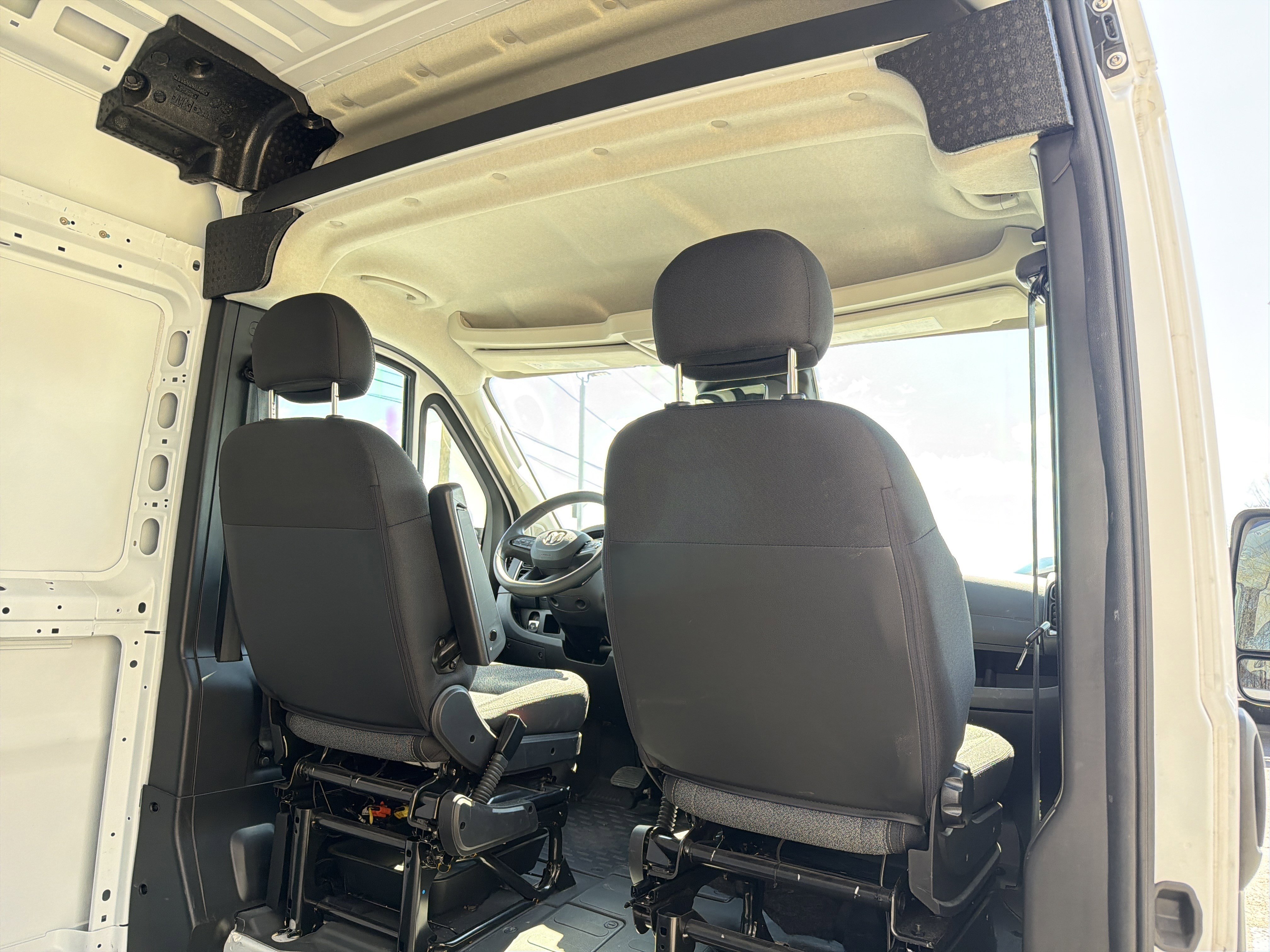 Used 2024 RAM ProMaster 2500 w/ Quick Order Package 22G SLT FWD image 16