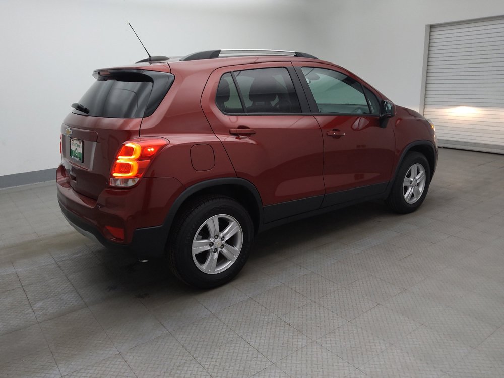 Used 2022 Chevrolet Trax LT w/ Driver Confidence Package AWD/4WD image 10