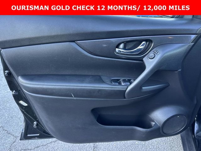 Used 2017 Nissan Rogue S image 16