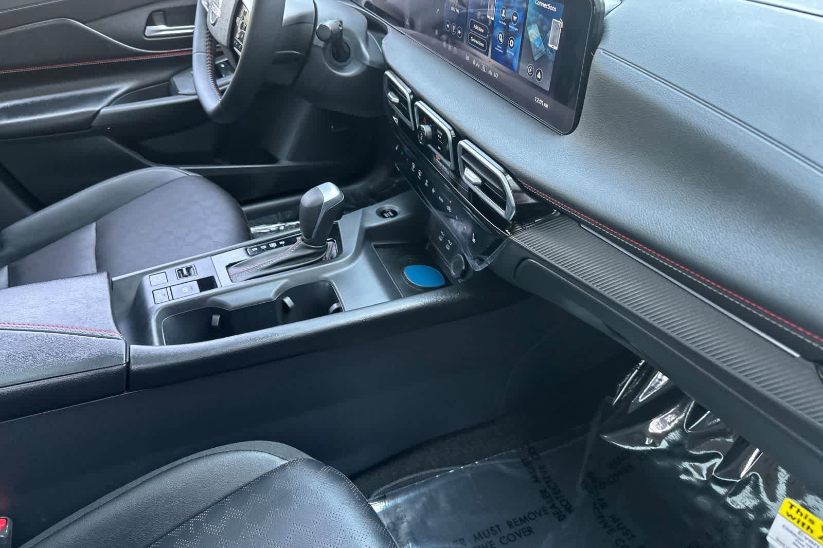 New 2027 Nissan Sentra SR FWD image 17