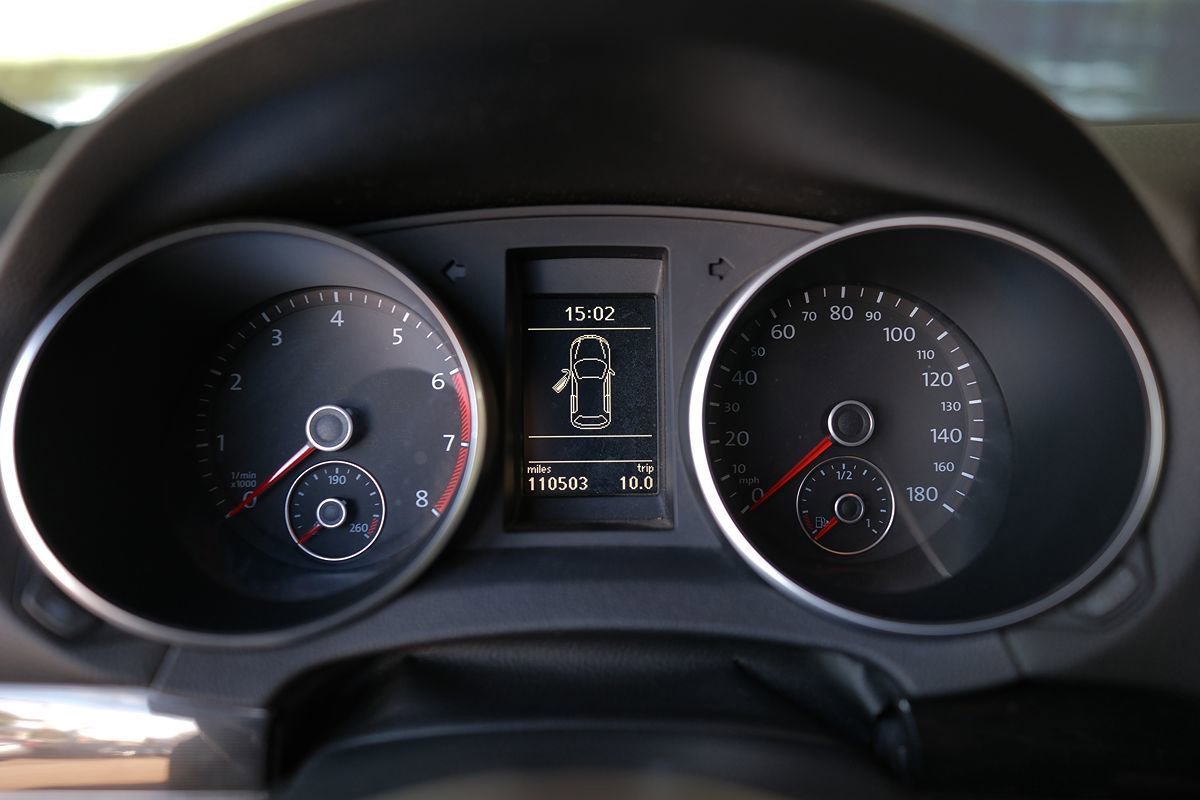 Used 2012 Volkswagen GTI 2-Door FWD image 17