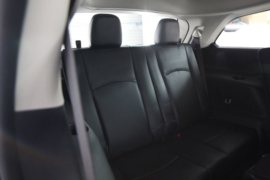 Used 2018 Dodge Journey Crossroad w/ Nav & Sun Group AWD/4WD image 42