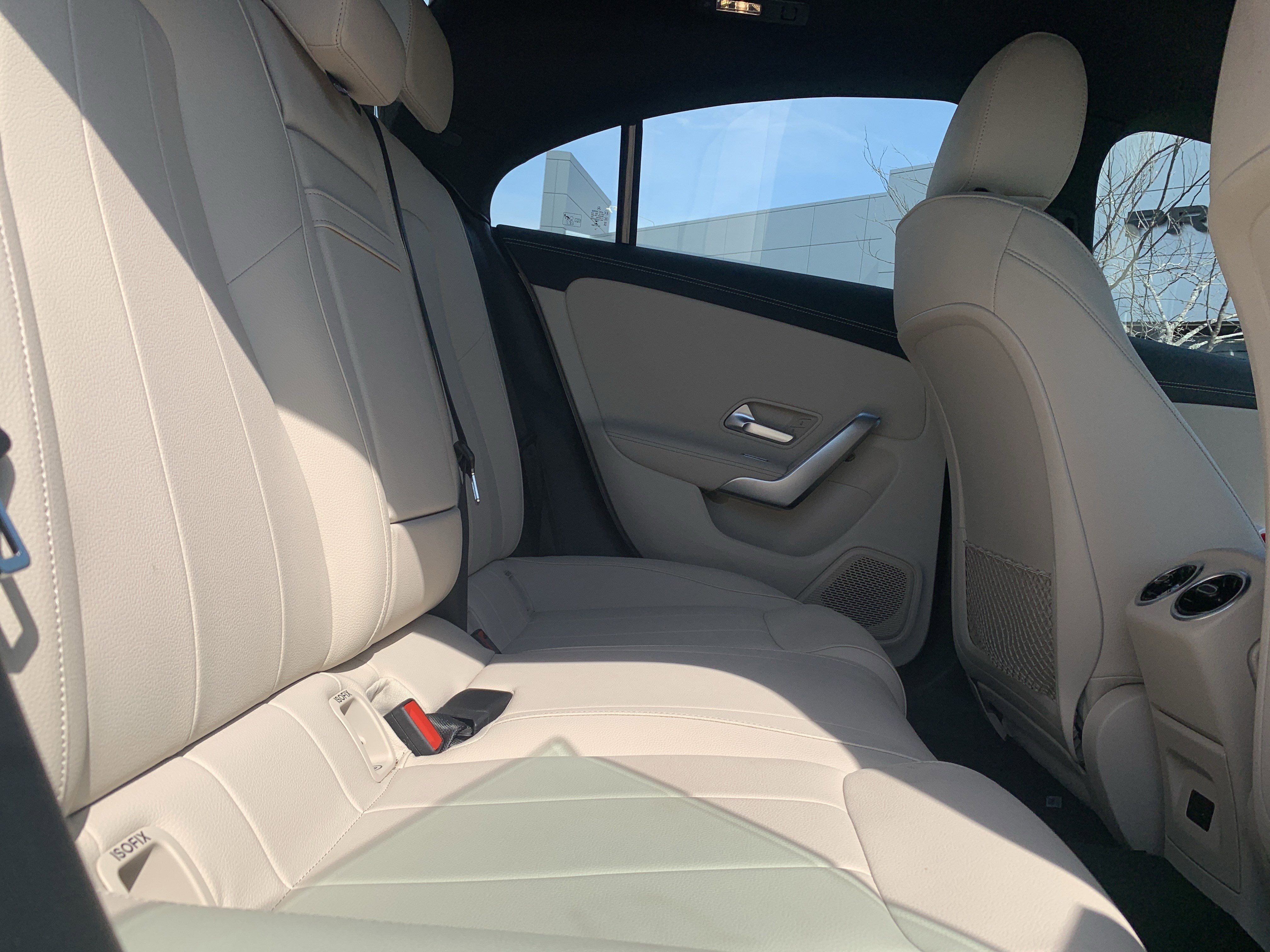 Used 2023 Mercedes-Benz CLA 250 image 33