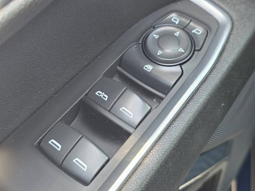 Used 2023 Chevrolet Silverado 1500 LT AWD/4WD image 25