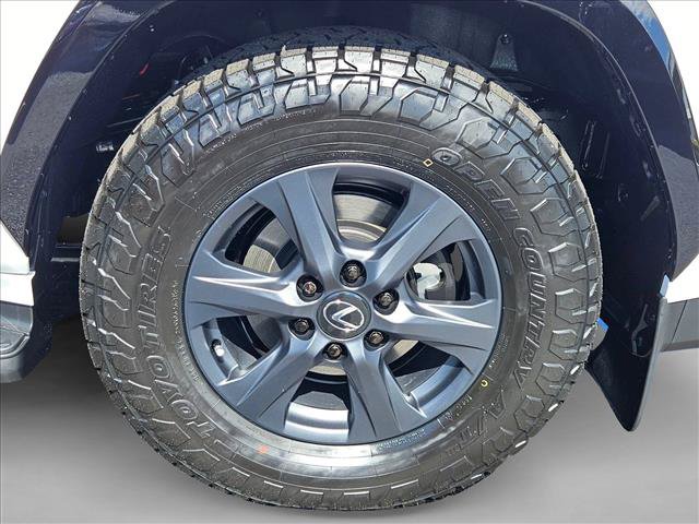 New 2026 Lexus LX 700h Overtrail AWD/4WD image 10