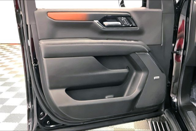 Used 2026 GMC Yukon Denali w/ Sun & Power Step Package AWD/4WD image 21
