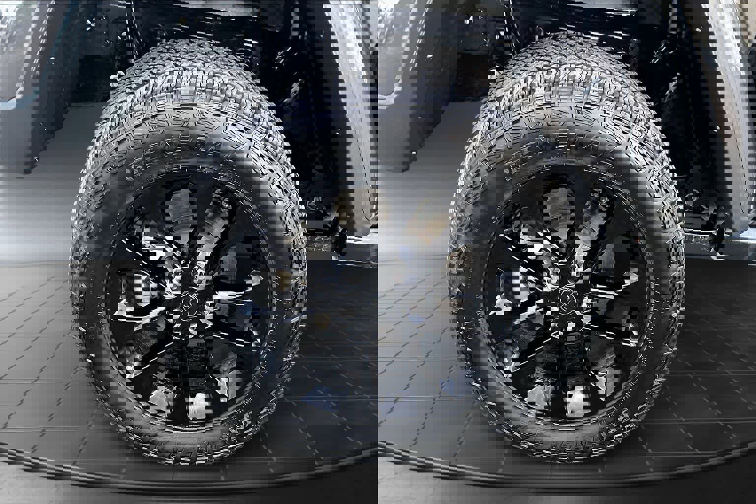 Used 2024 Jeep Gladiator Sport image 35