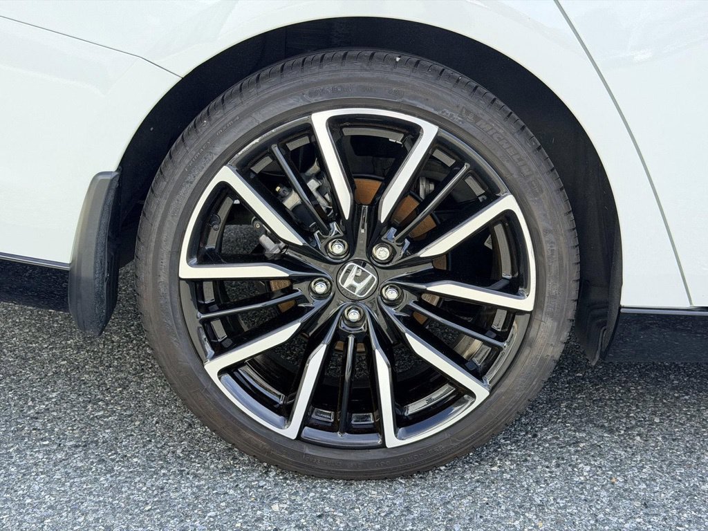 Used 2025 Honda Accord Touring image 24