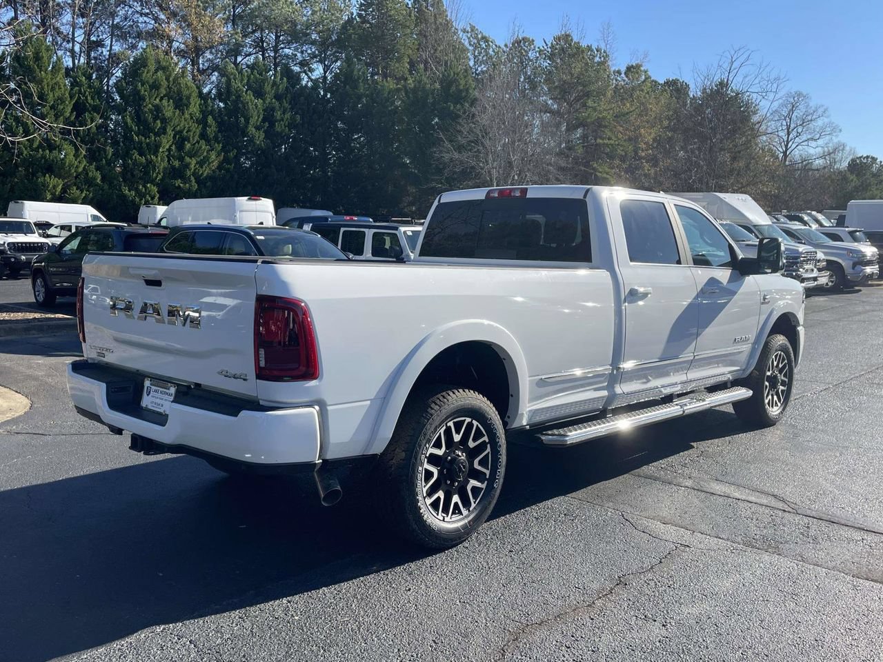 New 2026 RAM 3500 Limited AWD/4WD image 9
