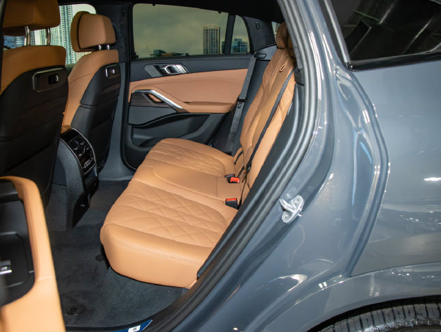 New 2027 BMW X6 xDrive40i w/ Executive Package AWD/4WD image 21