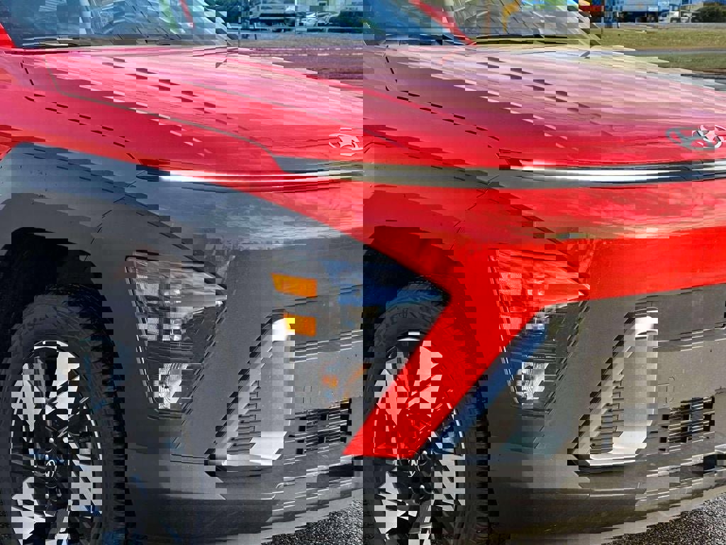 Used 2025 Hyundai Kona SEL image 8