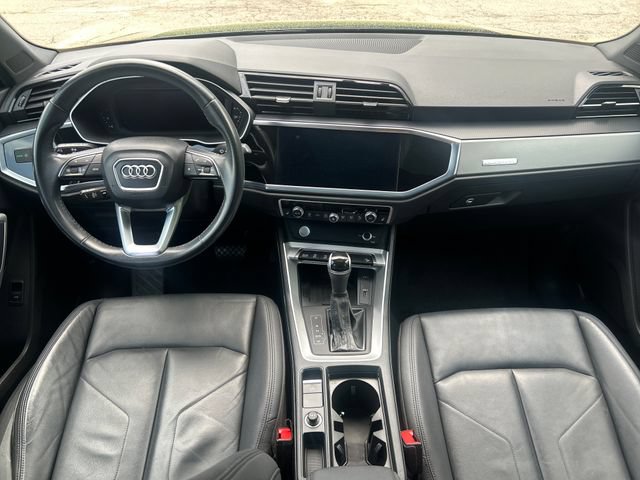 Used 2020 Audi Q3 2.0T Premium Plus w/ Premium Plus Package AWD/4WD image 18