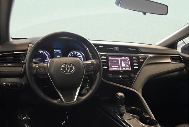 Used 2020 Toyota Camry SE w/ Carpet Mat Package FWD image 22