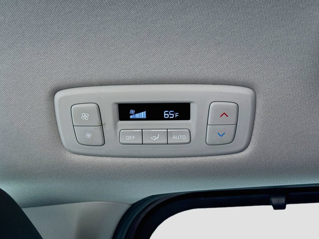 Certified 2023 Kia Carnival SX FWD image 29