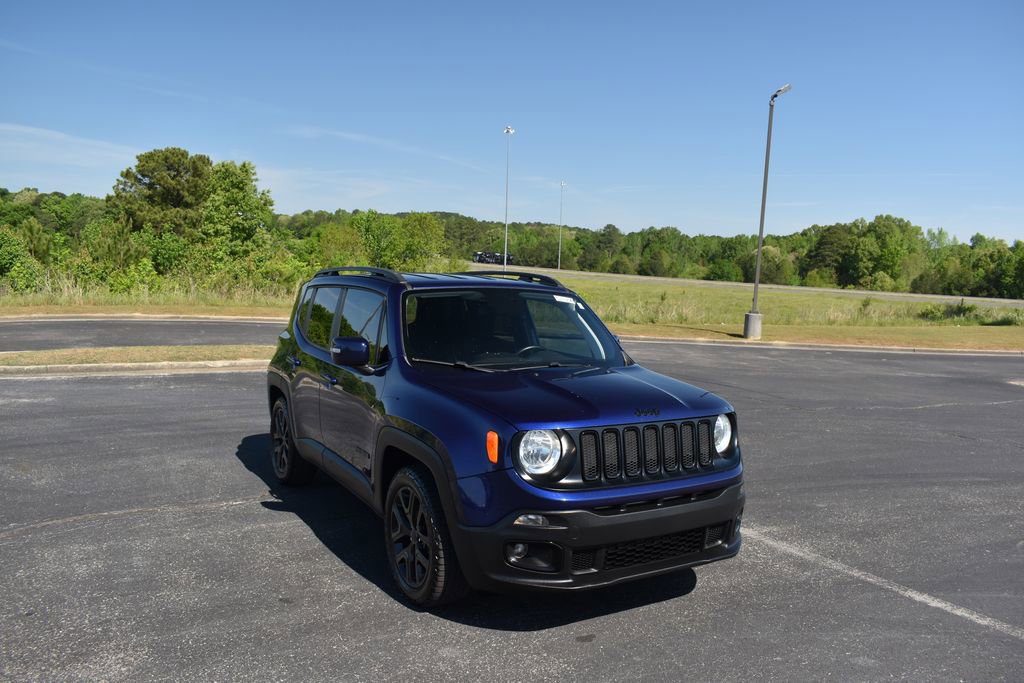 Used 2018 Jeep Renegade Altitude FWD image 1