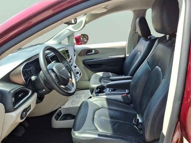 Used 2017 Chrysler Pacifica Touring-L Plus FWD image 15