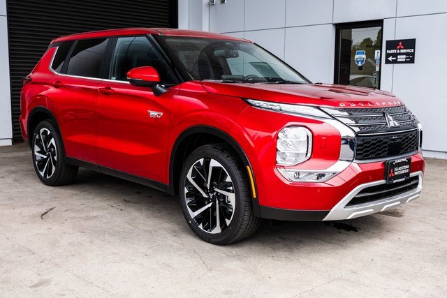 New 2025 Mitsubishi Outlander SE image 1