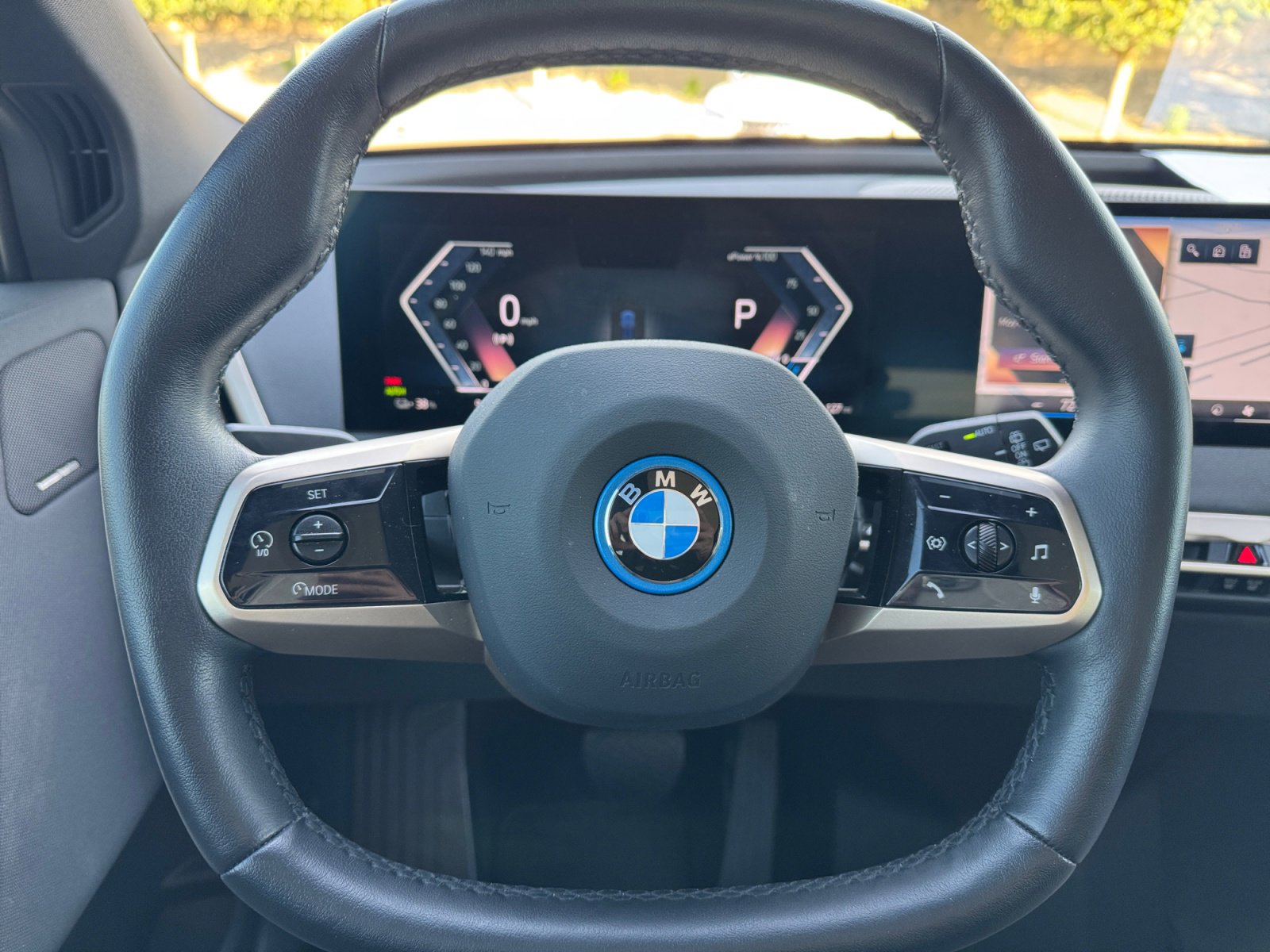 Used 2024 BMW iX xDrive50 w/ Premium Package image 9