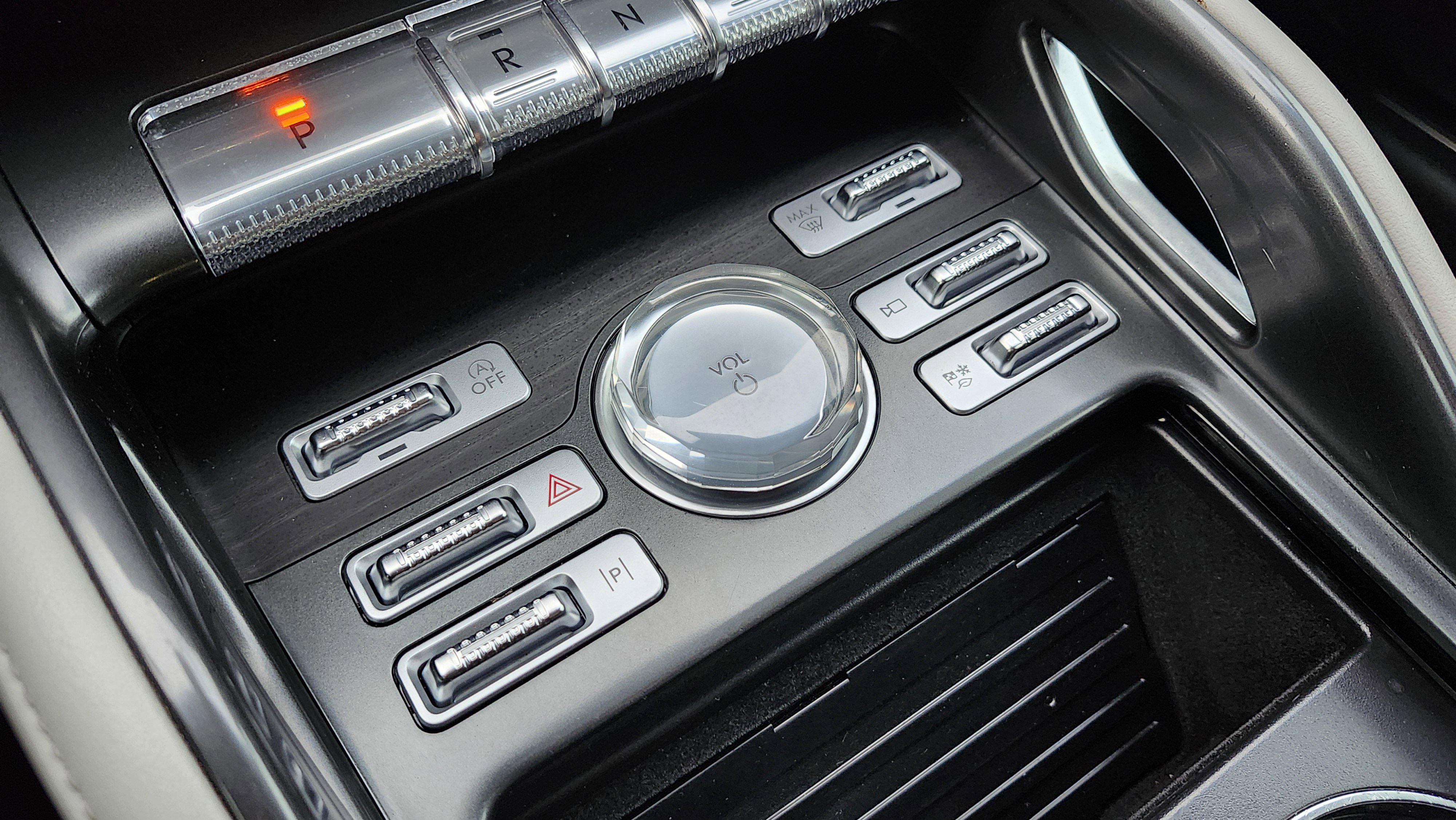 Used 2024 Lincoln Nautilus Reserve image 35