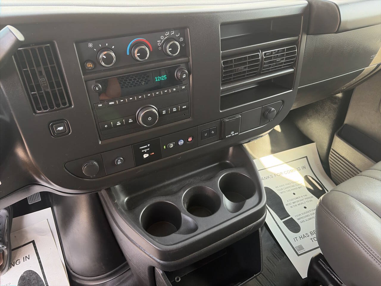 Used 2022 Chevrolet Express 2500 w/ Driver Convenience Package RWD image 16