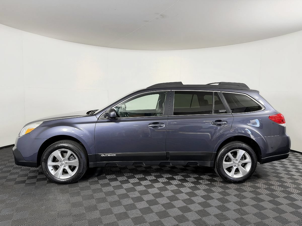 Used 2014 Subaru Outback 2.5i Limited w/ Moonroof Package AWD/4WD image 17