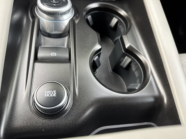 Used 2025 Ford Explorer Active w/ Active Comfort Package RWD image 29