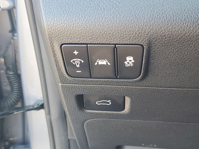 Used 2023 Kia K5 EX image 28