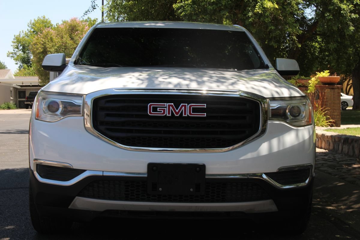 Used 2018 GMC Acadia SLE FWD image 4