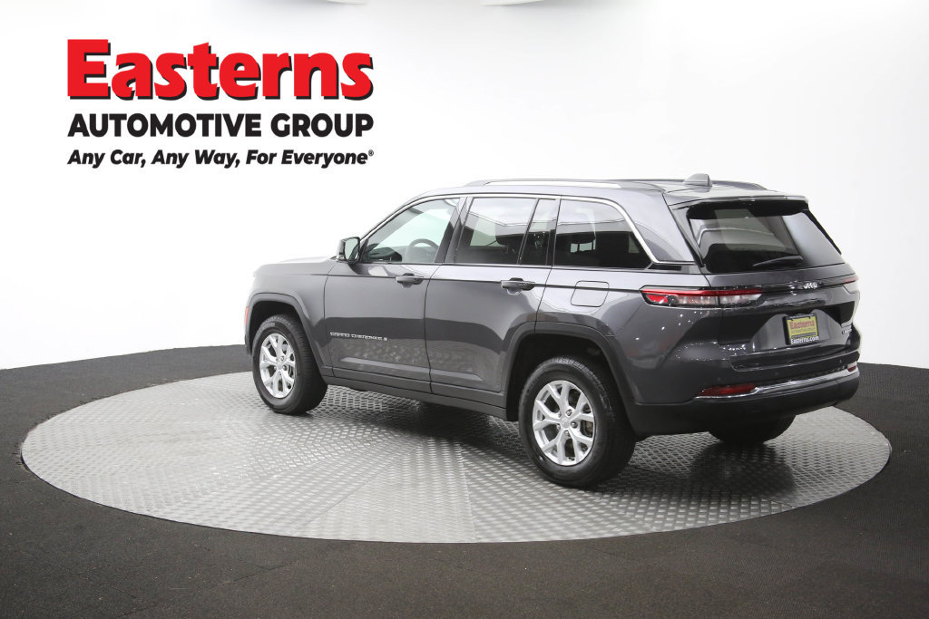 Used 2023 Jeep Grand Cherokee Limited AWD/4WD image 69