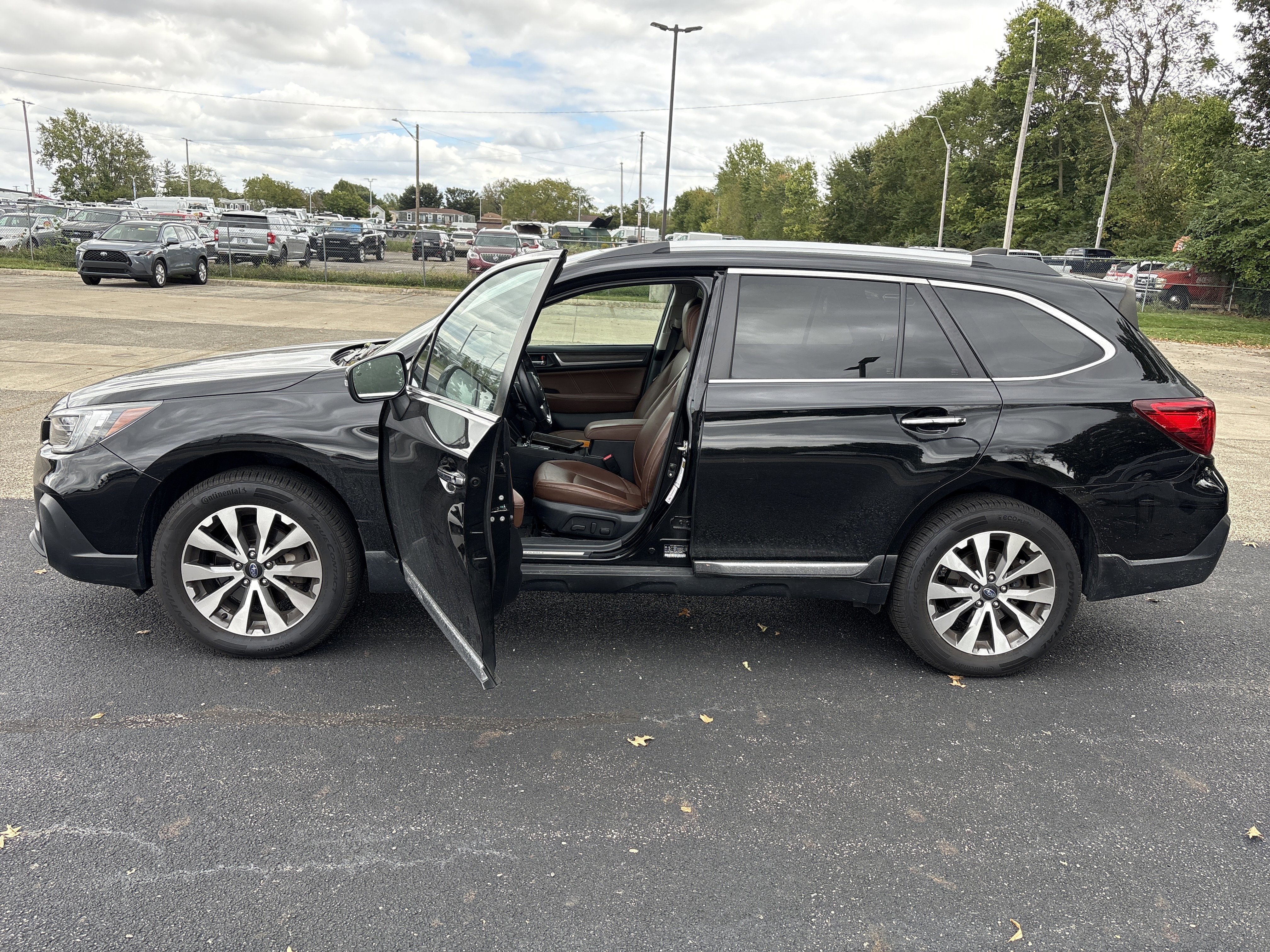Used 2018 Subaru Outback 2.5i Touring w/ Popular Package #3