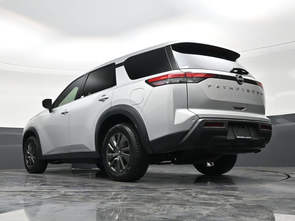 Used 2022 Nissan Pathfinder S image 22