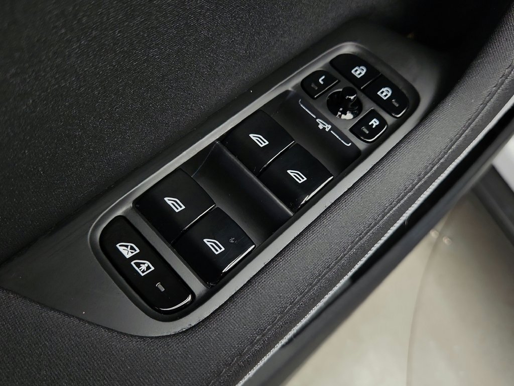 Used 2023 Polestar Polestar 2 w/ Pilot Pack AWD/4WD image 24