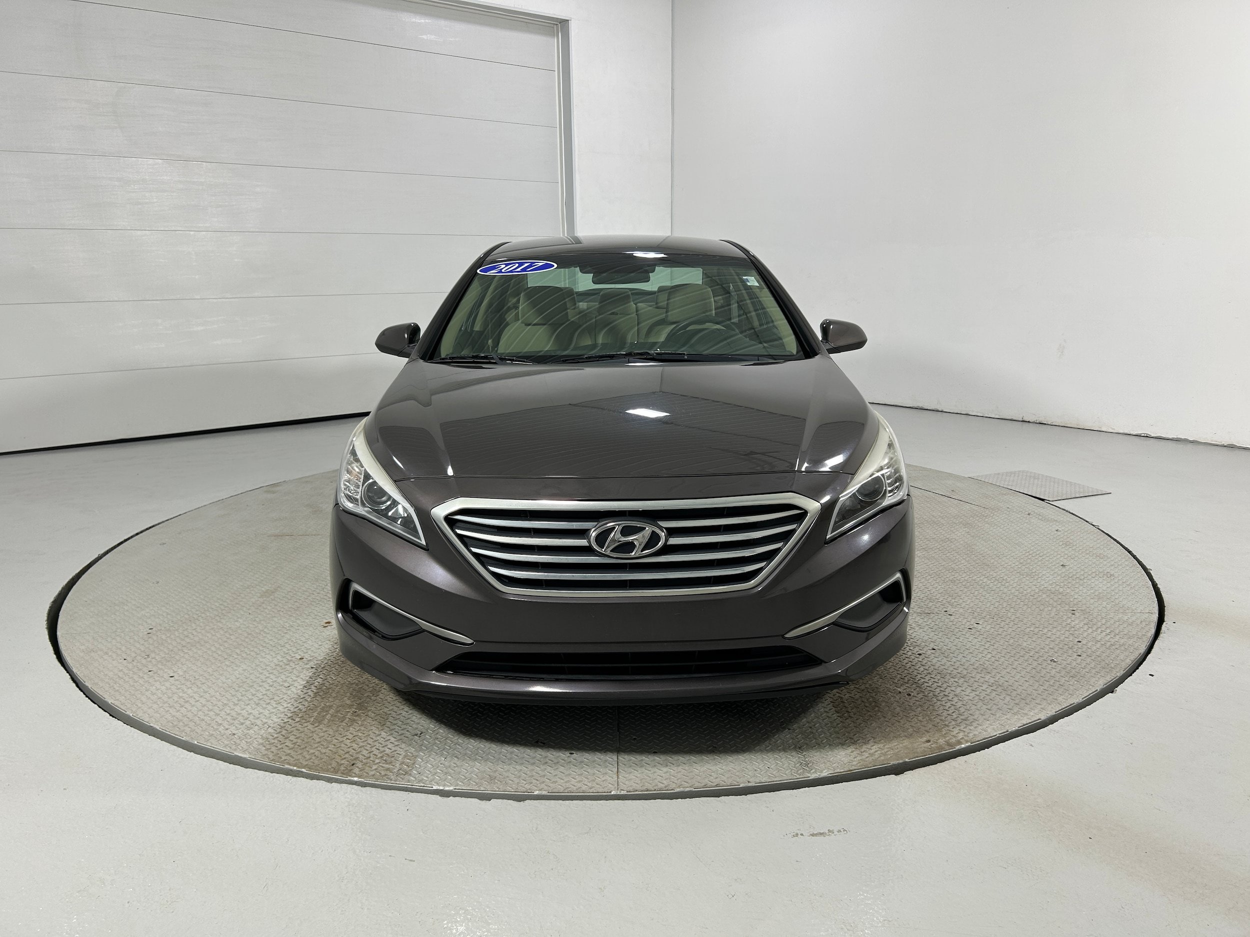 Used 2017 Hyundai Sonata SE FWD image 16