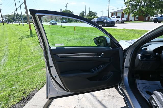 Used 2018 Honda Accord Sport image 25