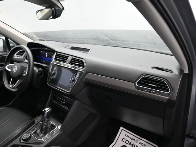 Used 2022 Volkswagen Tiguan SE image 10