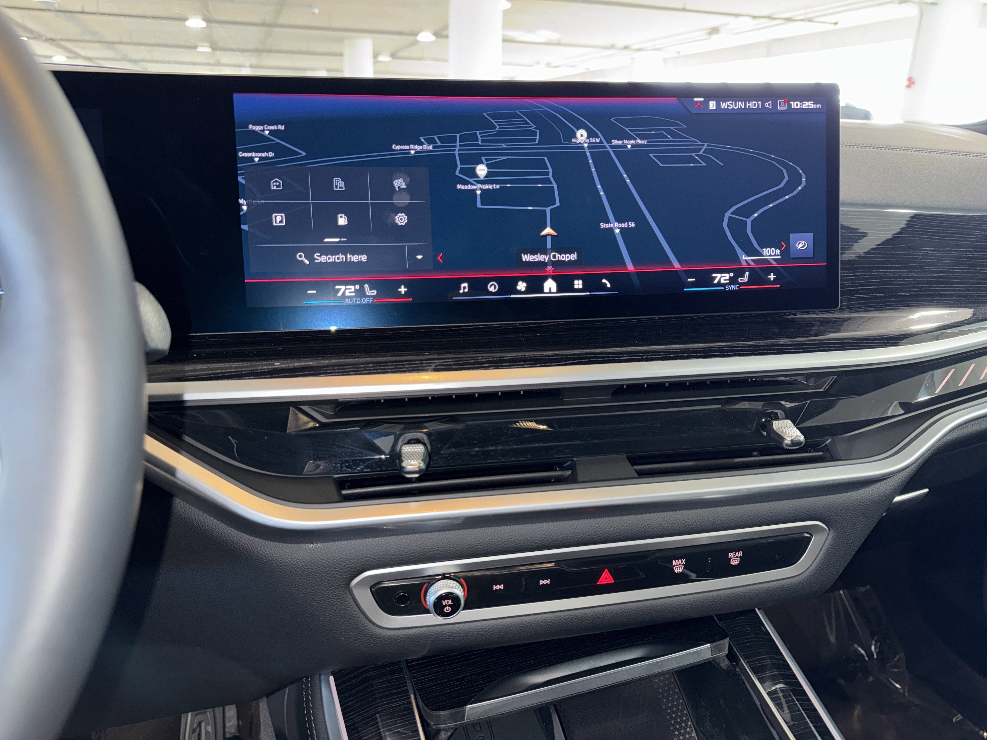 Certified 2025 BMW X5 M60i image 26