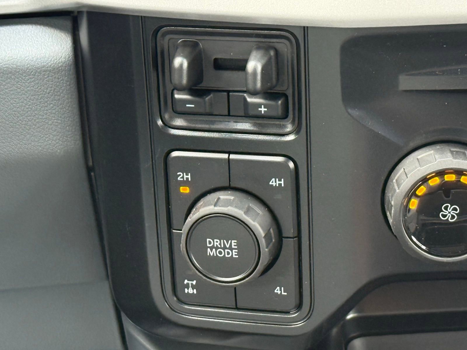 New 2026 Ford F250 XLT image 26